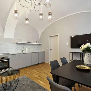 vienne-city-apartment-crown-6.vienna-besthotels.com/