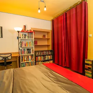 the-book-nest.hotels-in-ljubljana.com/